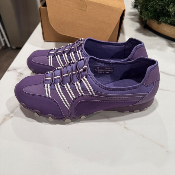 Comfortview Shoes Women’s Size 1W Purple/White Slip-On BNIB 36-1216-5 - Picture 5 of 12